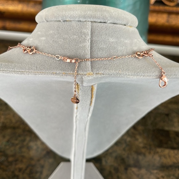 Stella And Dot rose gold necklace - Picture 3 of 5